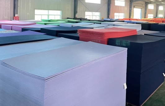 4172541.jpg 山東聚酯纖維吸音板